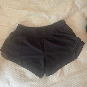 Lululemon Hotty Hot shorts